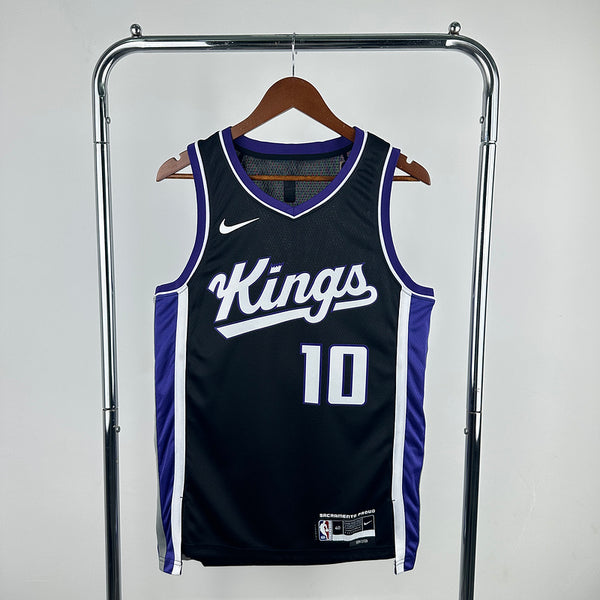 24 season Kings away Black 10  DeRozan